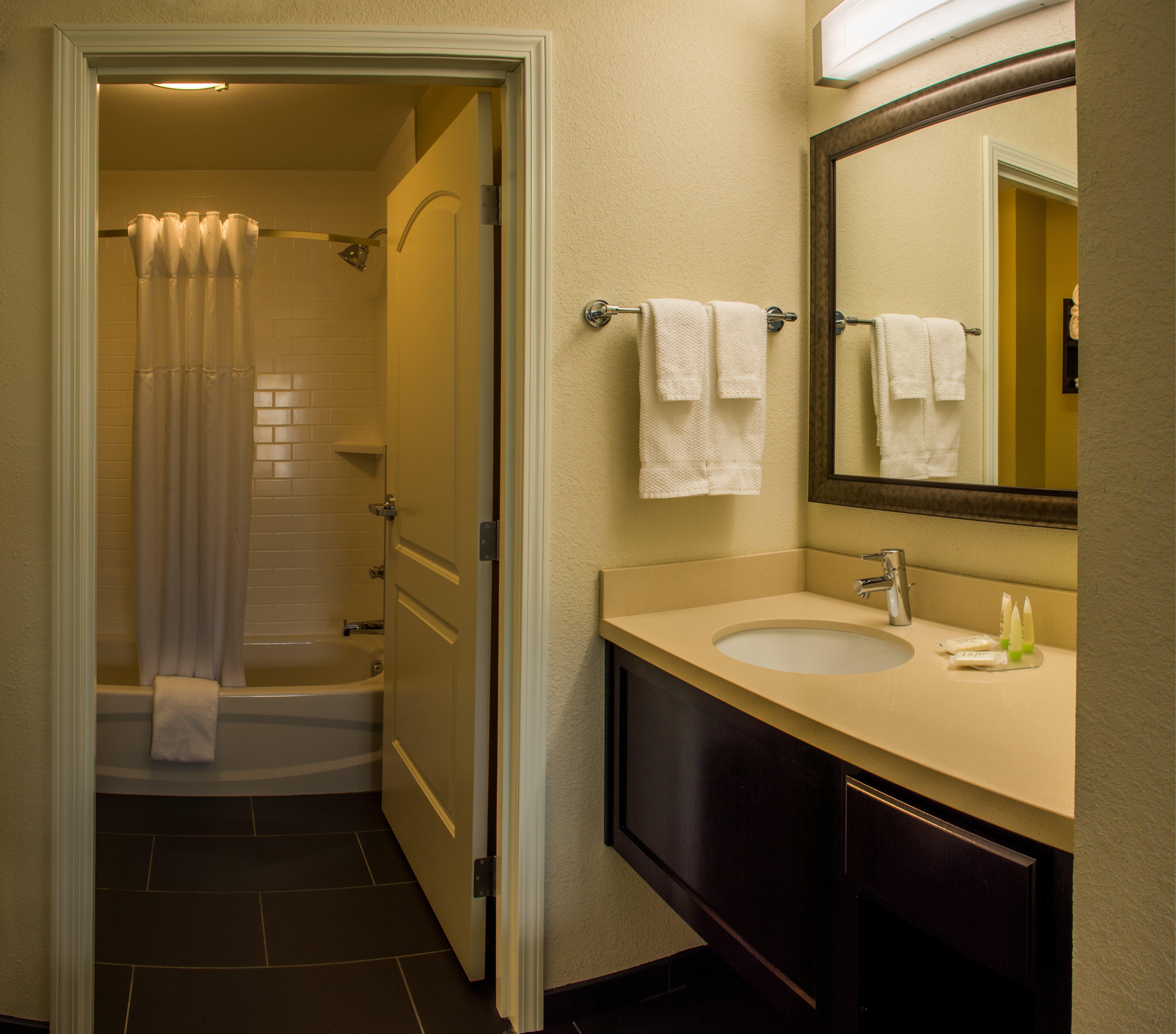 Hotel Staybridge By Ihg 3*