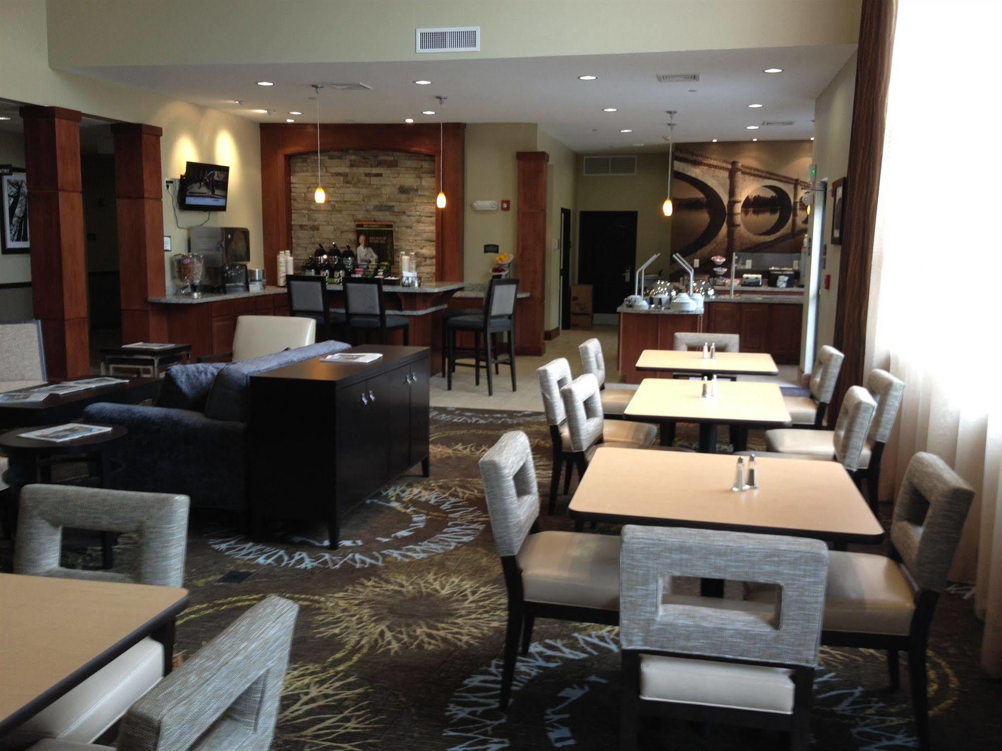 Hotel Staybridge By Ihg 3*